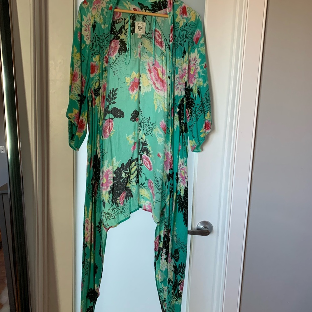 Set! Billabong robe and matching short